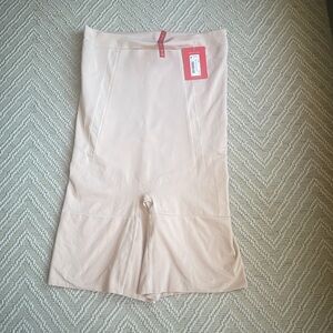 SPANX On-Core High Waisted Mid Thigh Shorts Shaper Shapewear soft nude NWT